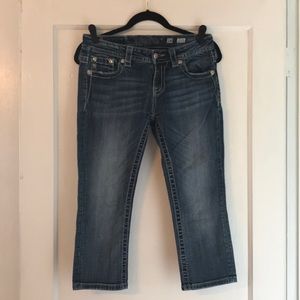Miss Me mid-rise cuffed Capri size 28